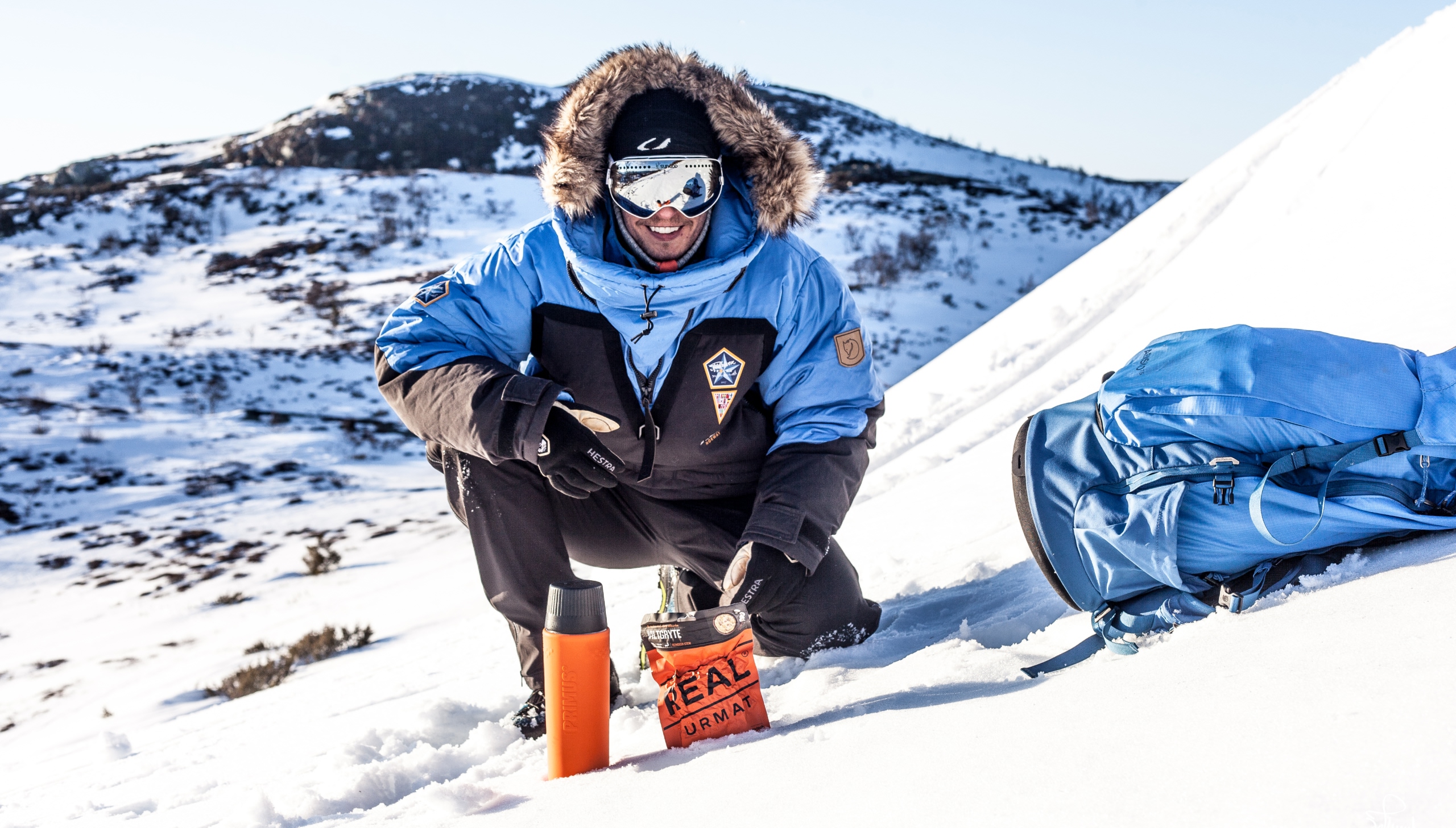 man in the mountain preparing real turmat-1